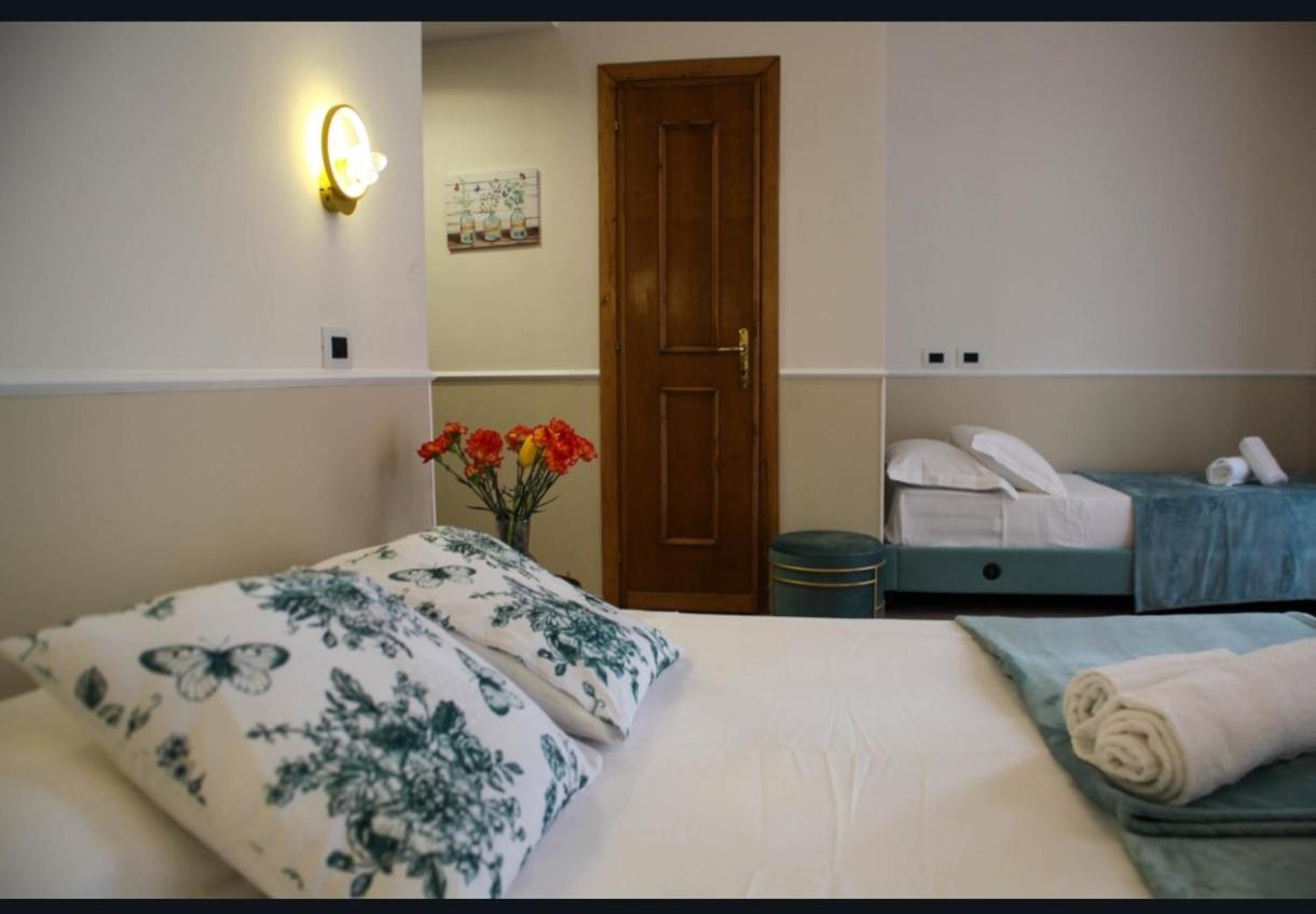 Farfalla Bianca - Rooms — Photos 1